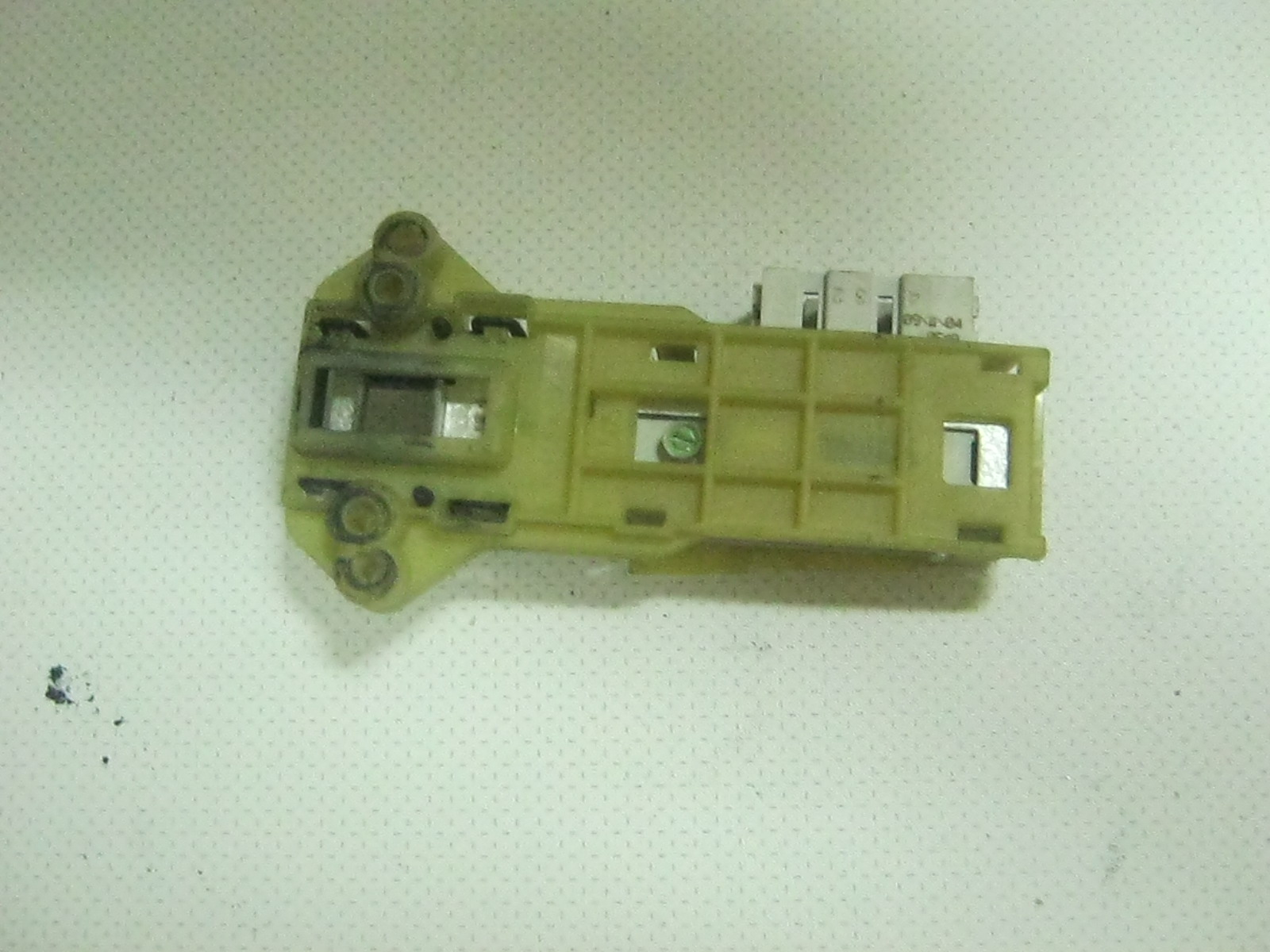 замок  Indesit WISL 85 X