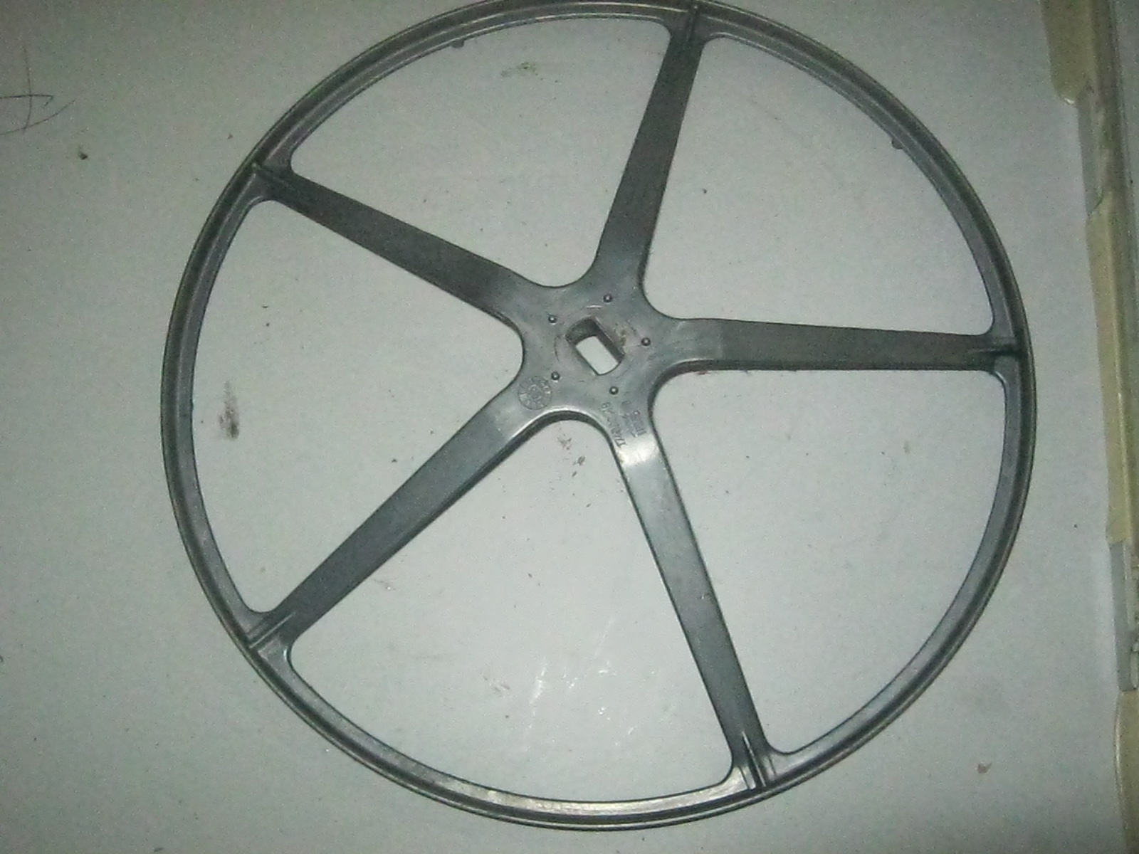шкив  Indesit 867 W