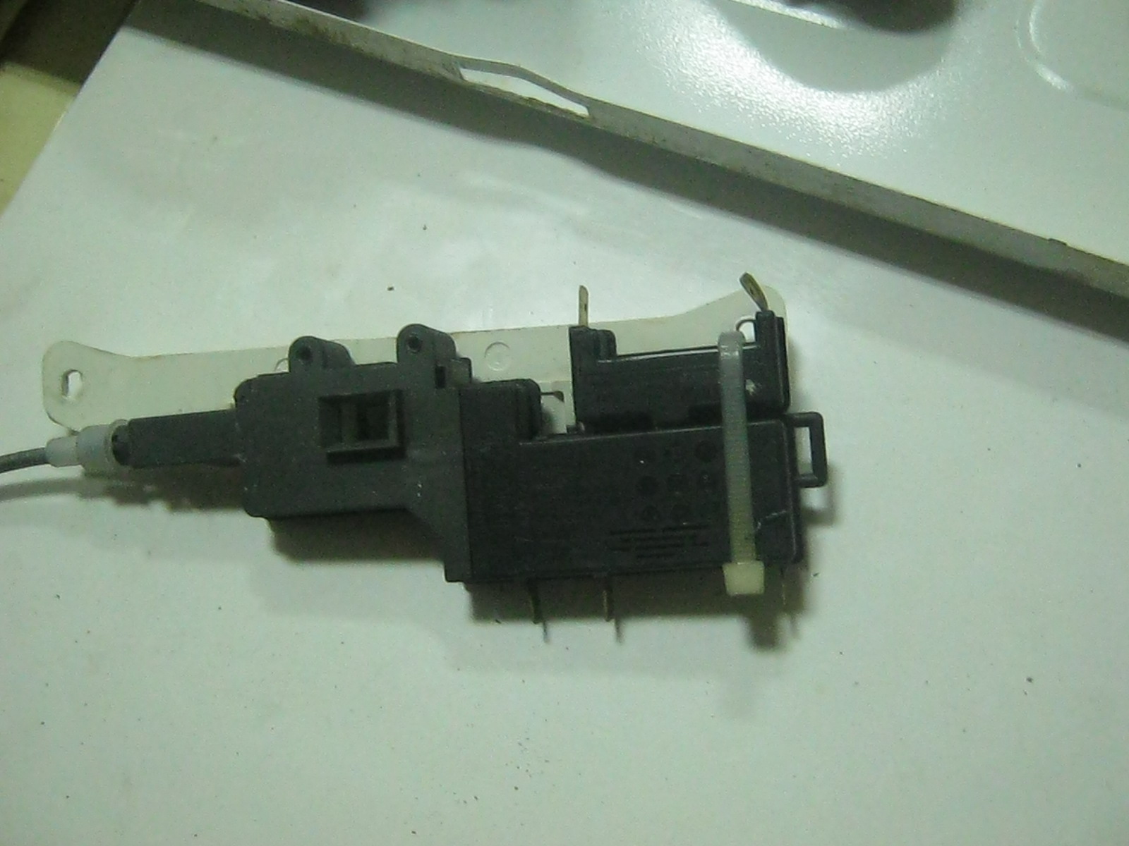 замок  Blomberg WA 5341